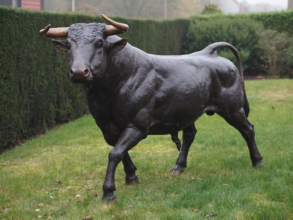 New products plush decorative bronze bull statue with best quality
